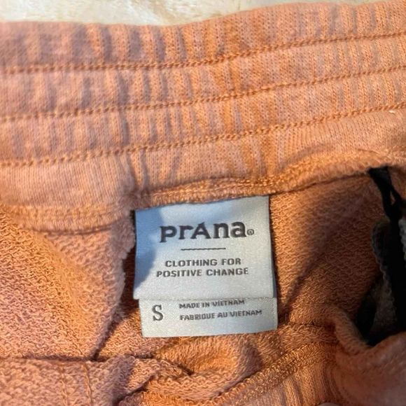 Prana Cozy Up Sport Skirt - Size Small, NWT, Perfect Condition - Picture 2 of 6